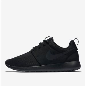 Black Nike Roshe One Sneakers